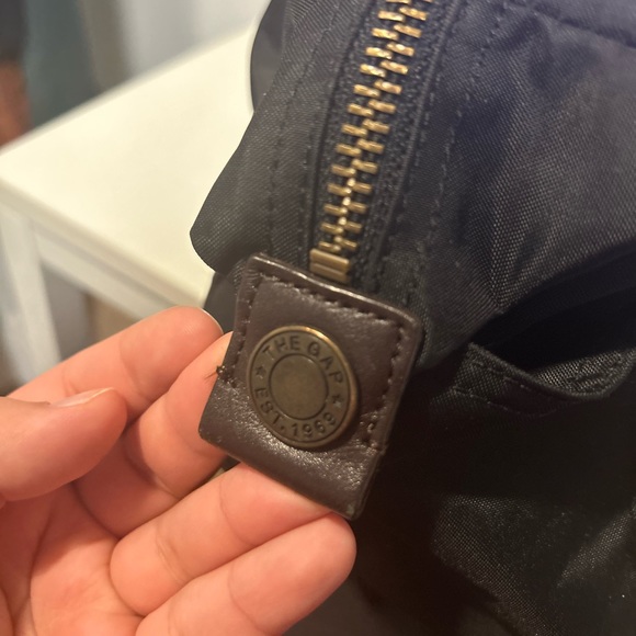 GAP Handbag - Picture 4 of 8